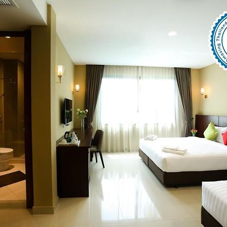 S Bangkok Hotel, Navamin Exteriör bild